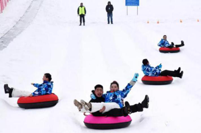 【?？怠棵坊ㄕ?親子滑雪一日游